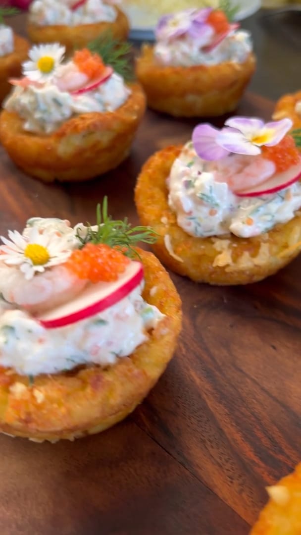 Potatisskålar med skagenröra