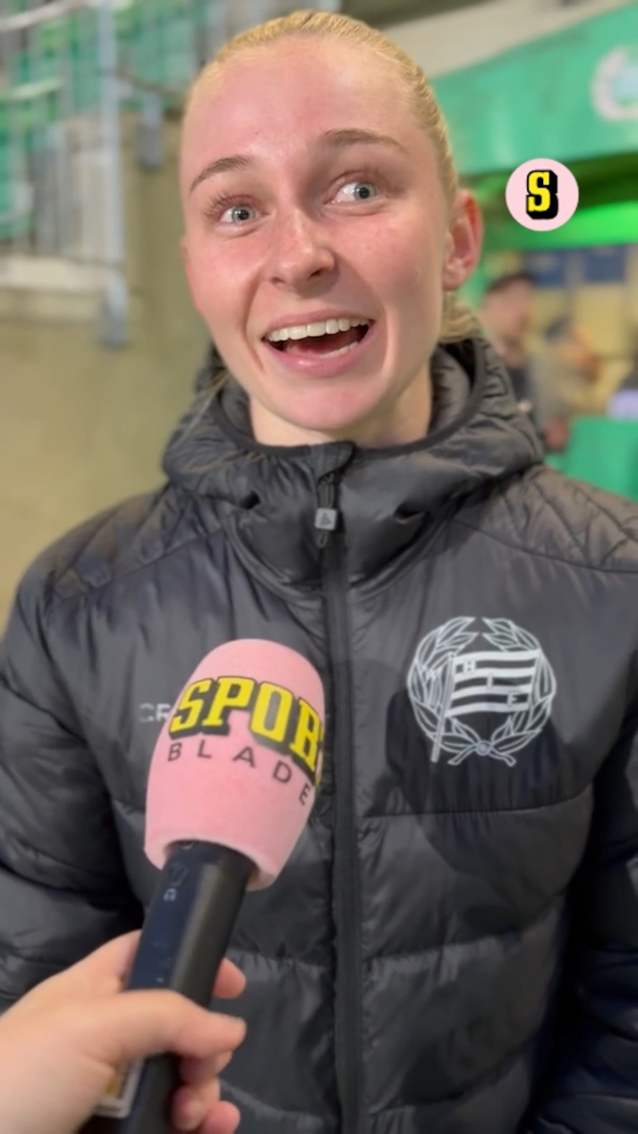 ”Ska vara ärlig, domaren är lite sämst idag”