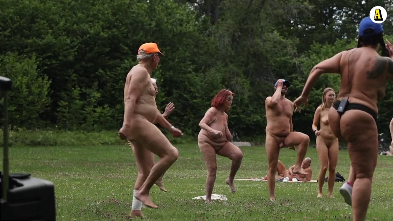 Yuk mashinasi haydovchisi bilan porno fohisha Ayol shifokor kabinetida porno video