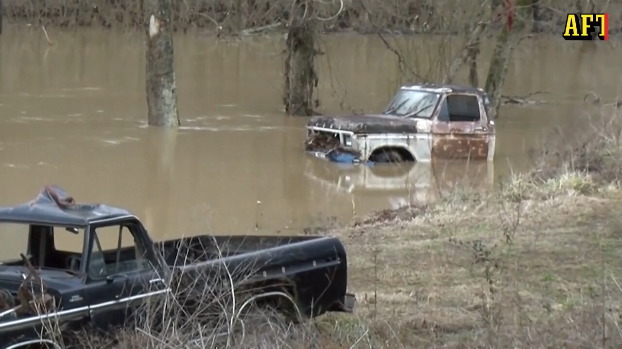 Minst 9 döda efter oväder i USA