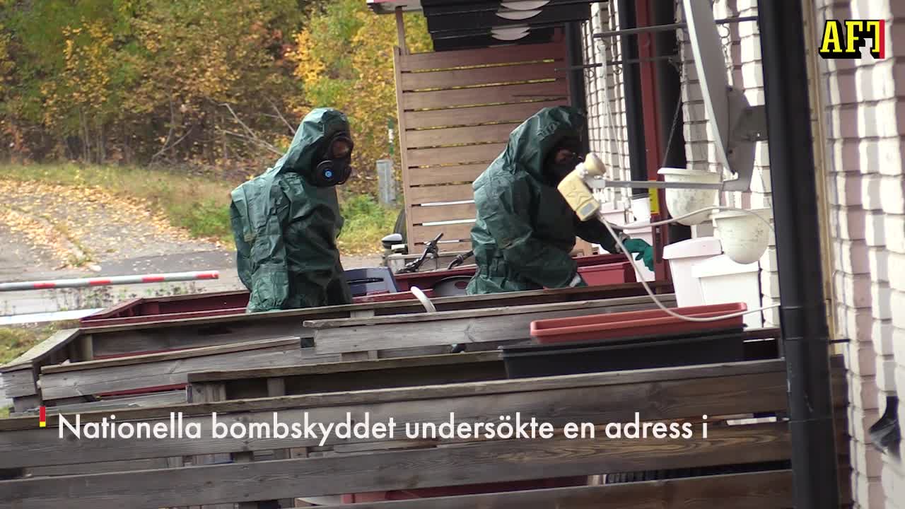 Här går bombskyddet in efter mystiska dödsfallet