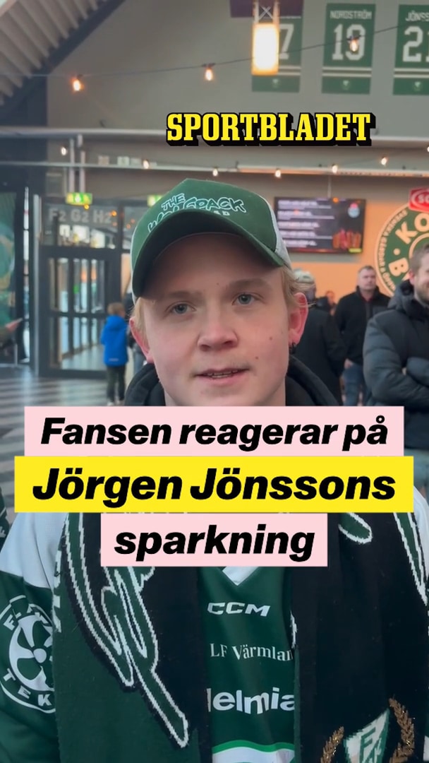 Supportrarna reagerar på sparkningen av Jörgen Jönsson