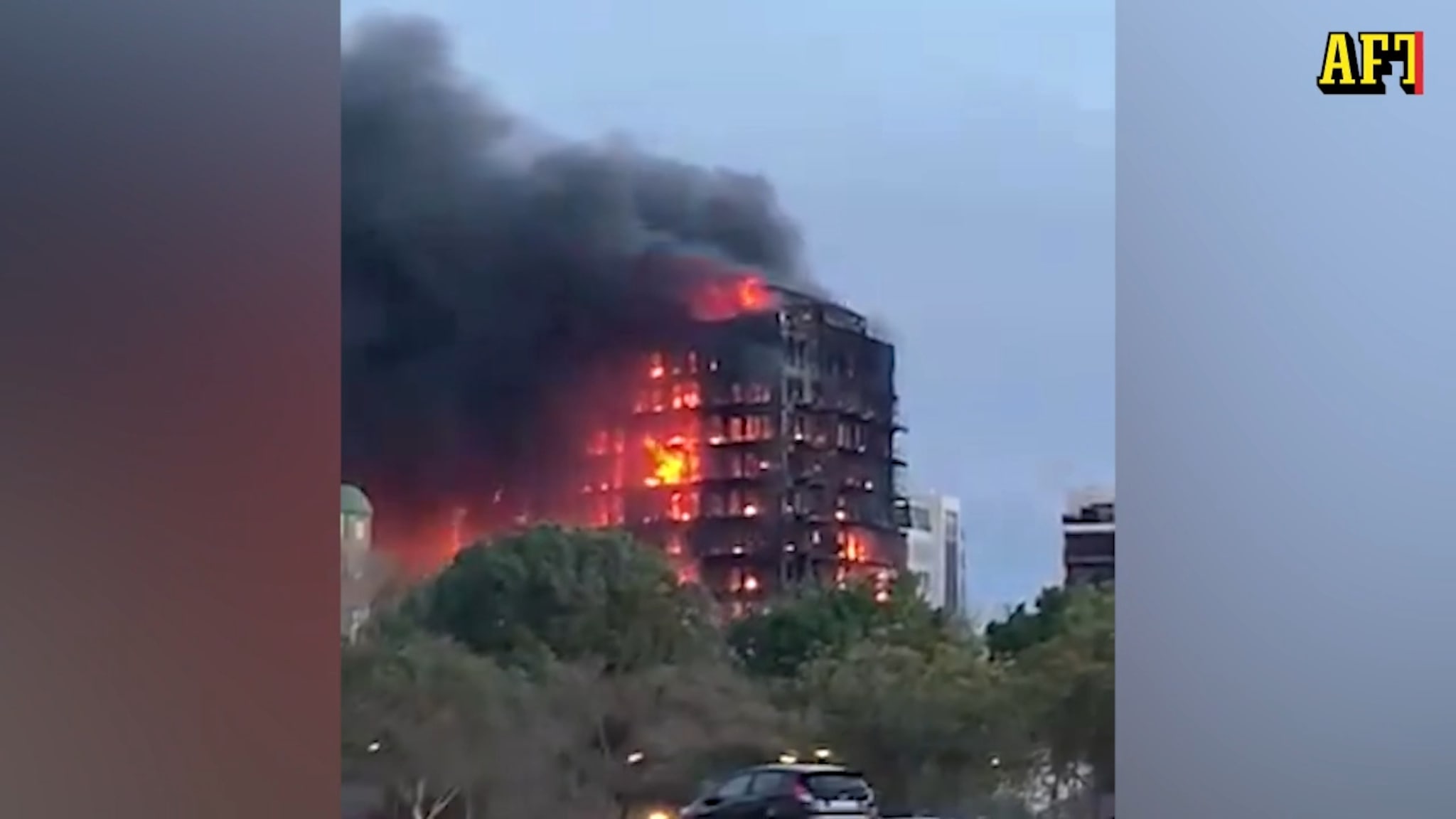 Brand i 14-våningshus i Valencia