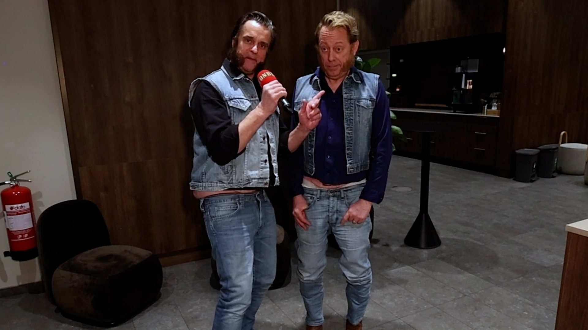 Ronny och Ragge: “På lördag ska man pöka”