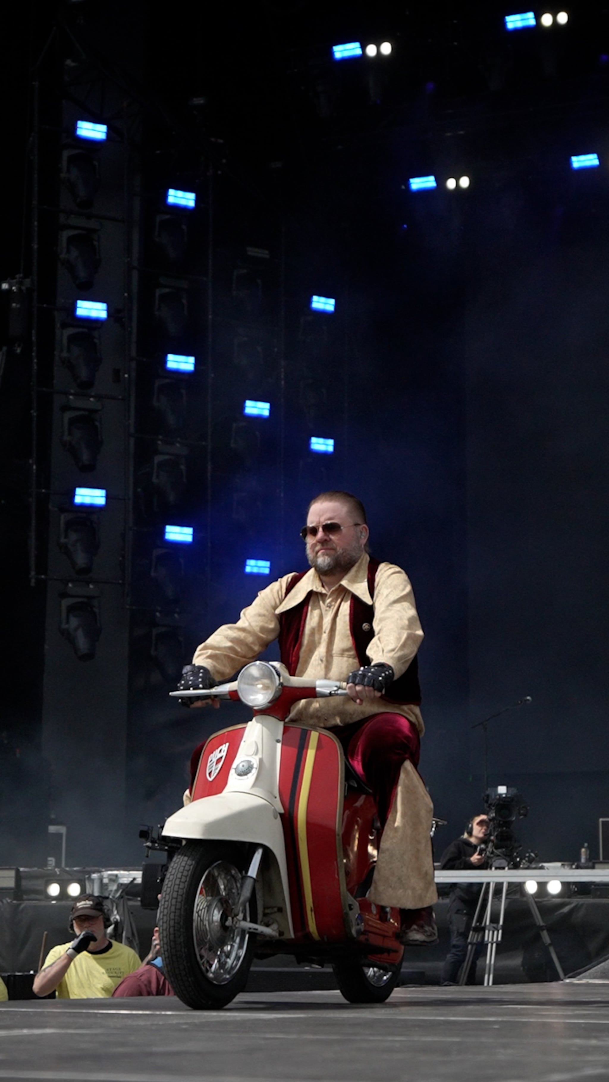 Se Ubbes entré på Sweden Rock