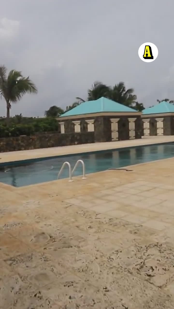 Se de nysläppta bilderna – från Epstein-ön