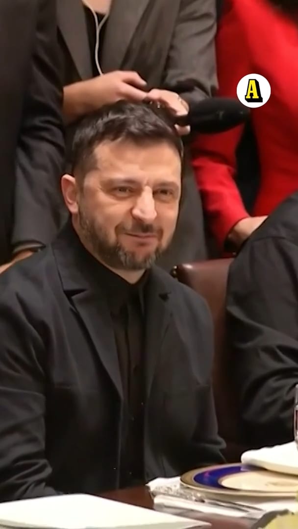 Trump om Zelenskyjs kavaj: ”Gillar den”