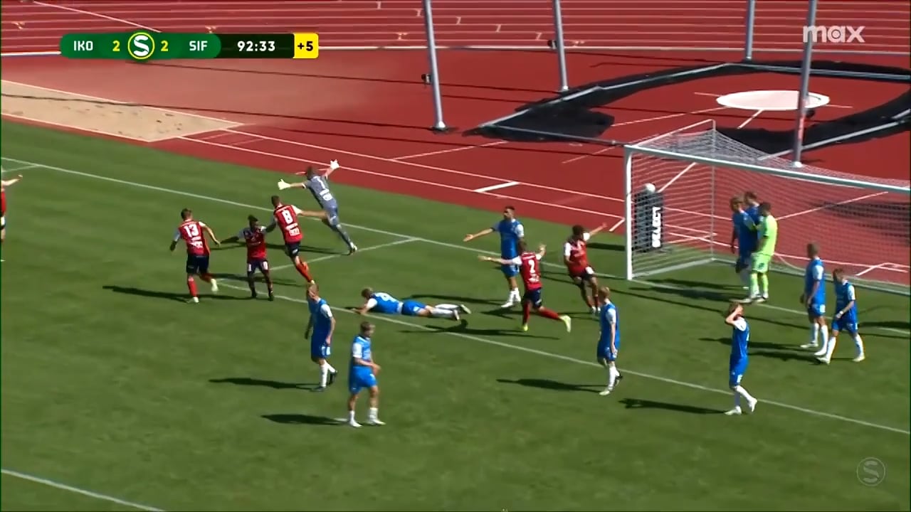 Målvakten kvitterar på tilläggstid i superettan