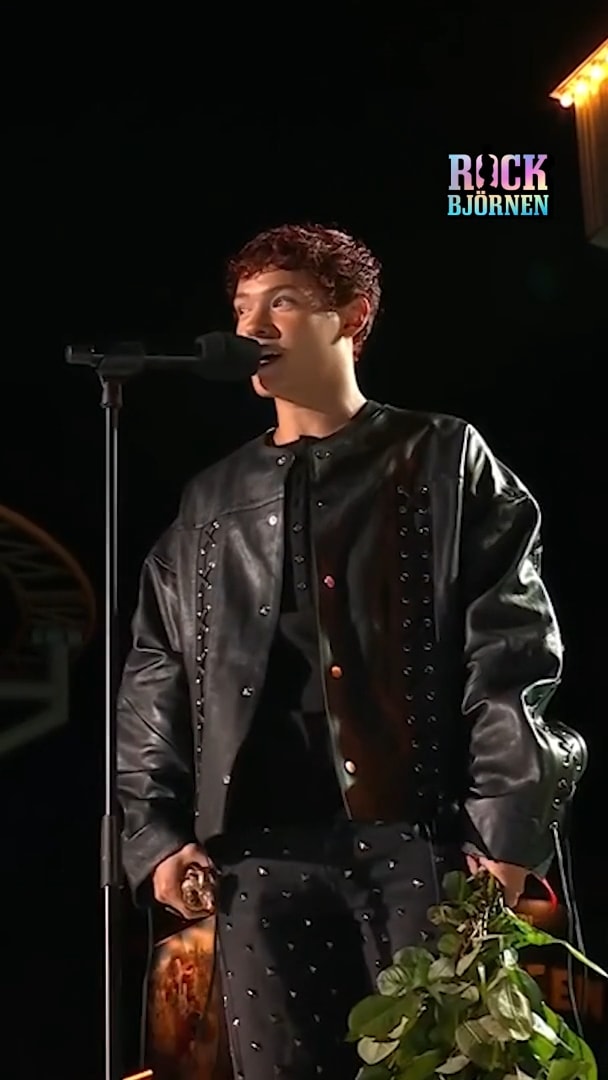 Årets svenska låt går till Omar Rudberg "I'm not a boy"