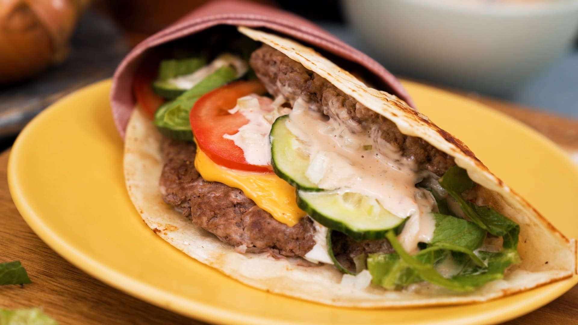 Smashed tortilla burger