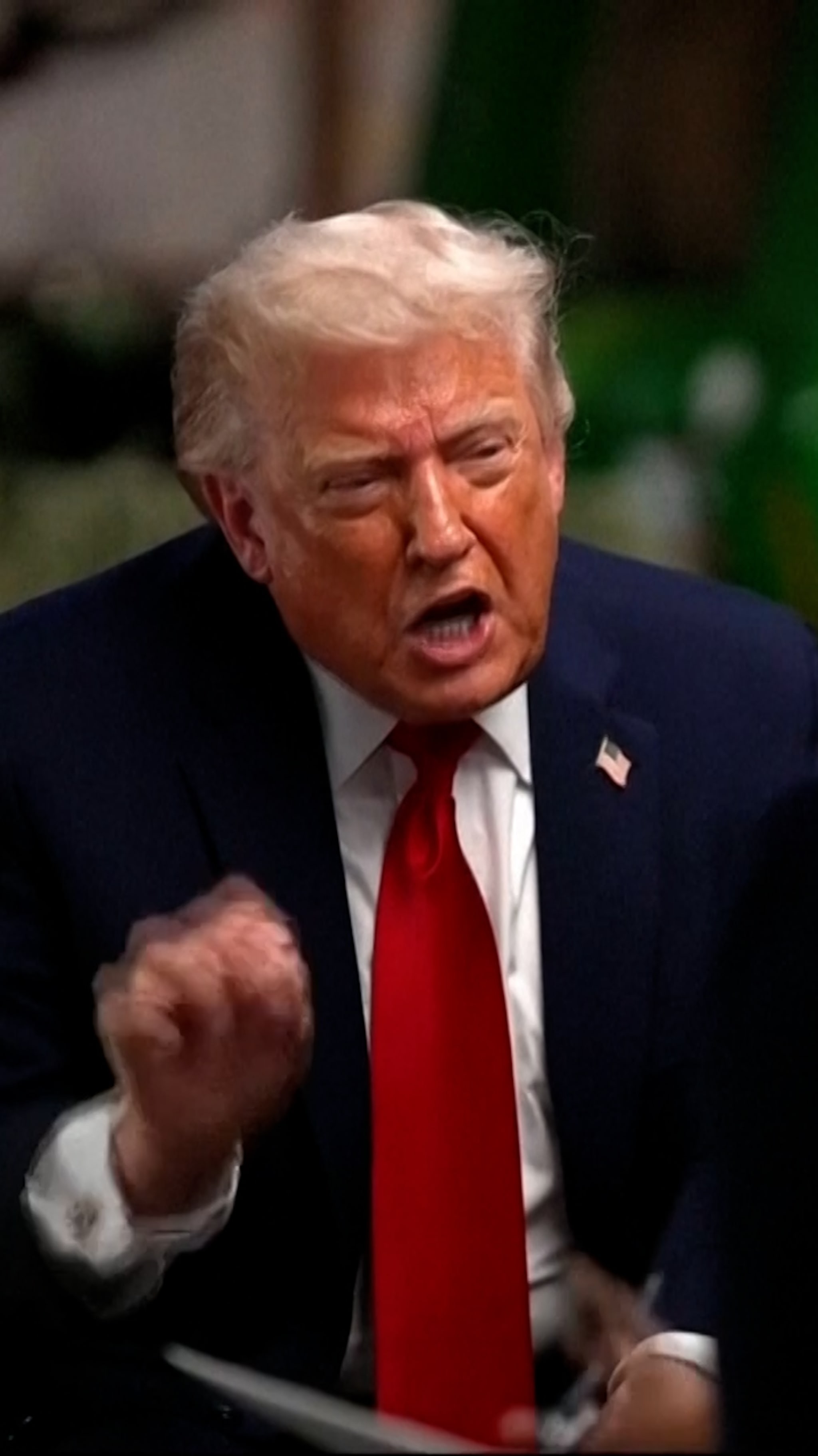 Här avbryter Trump intervjun: ”Korrupta”