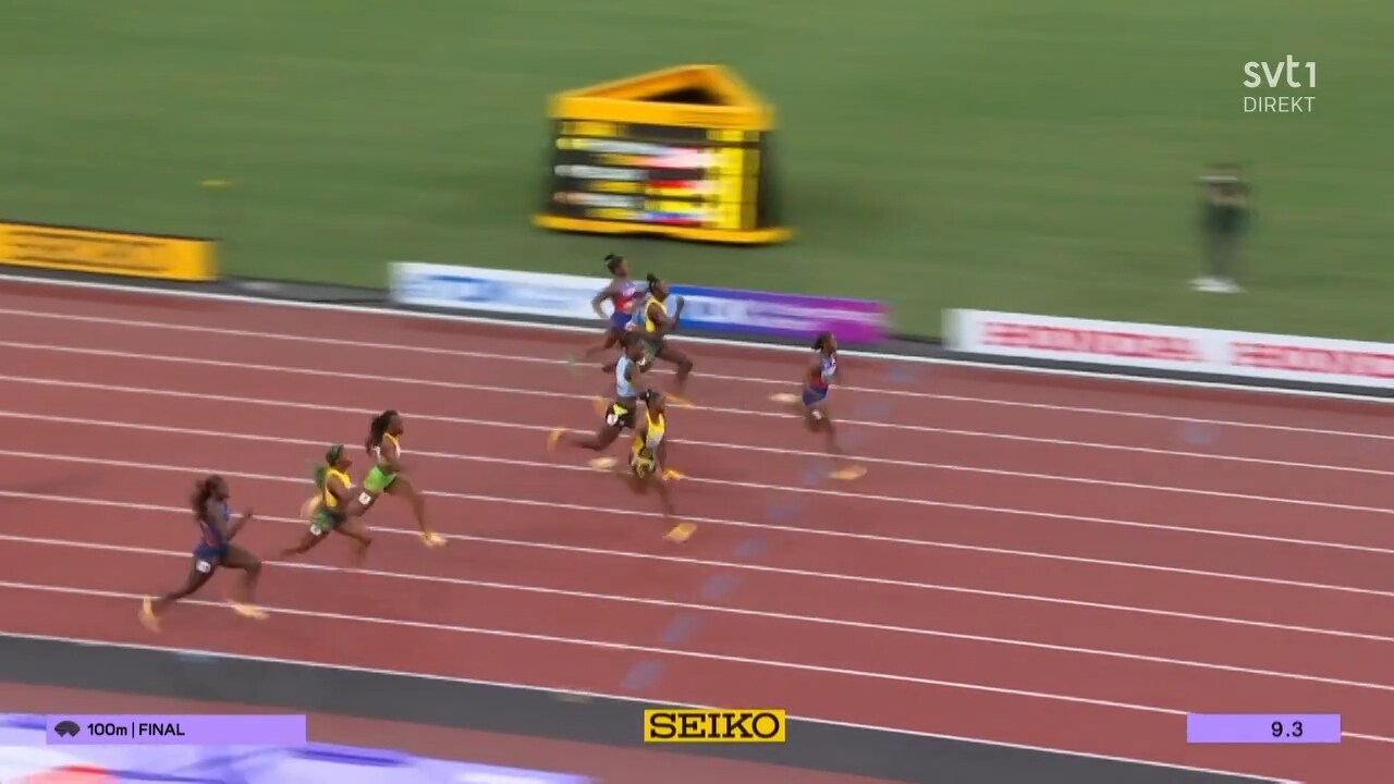 Här slår hon VM-rekord på 100 meter