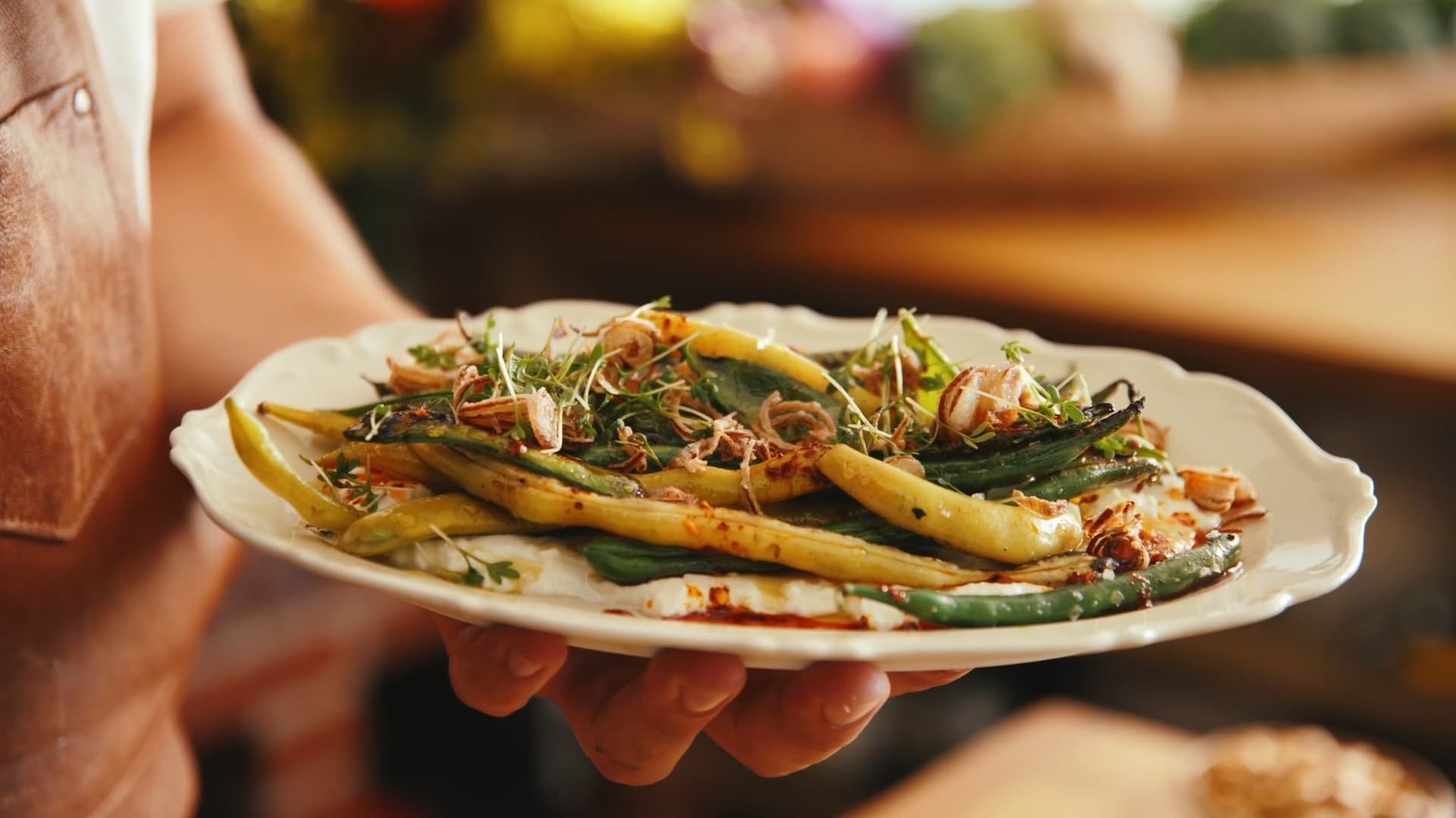 Krispiga bönor med dipp och chiliolja