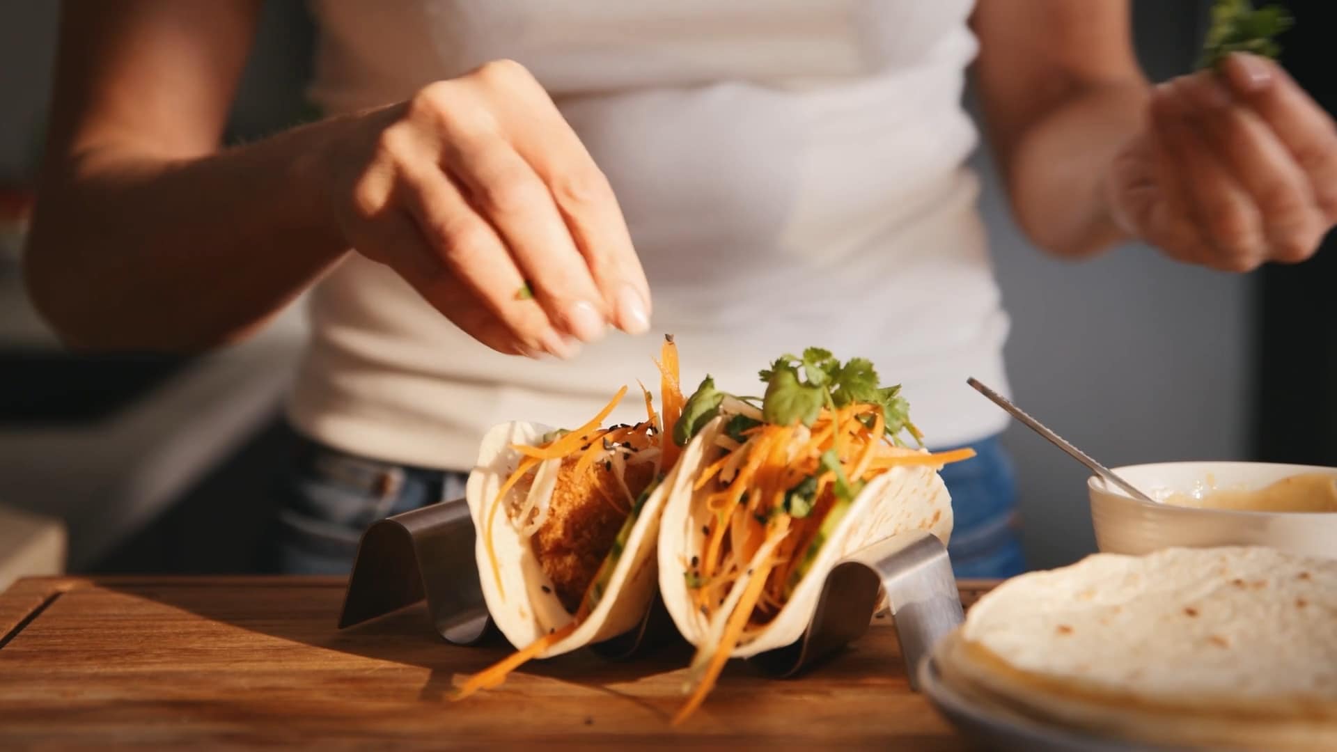 Crispy chicken tacos