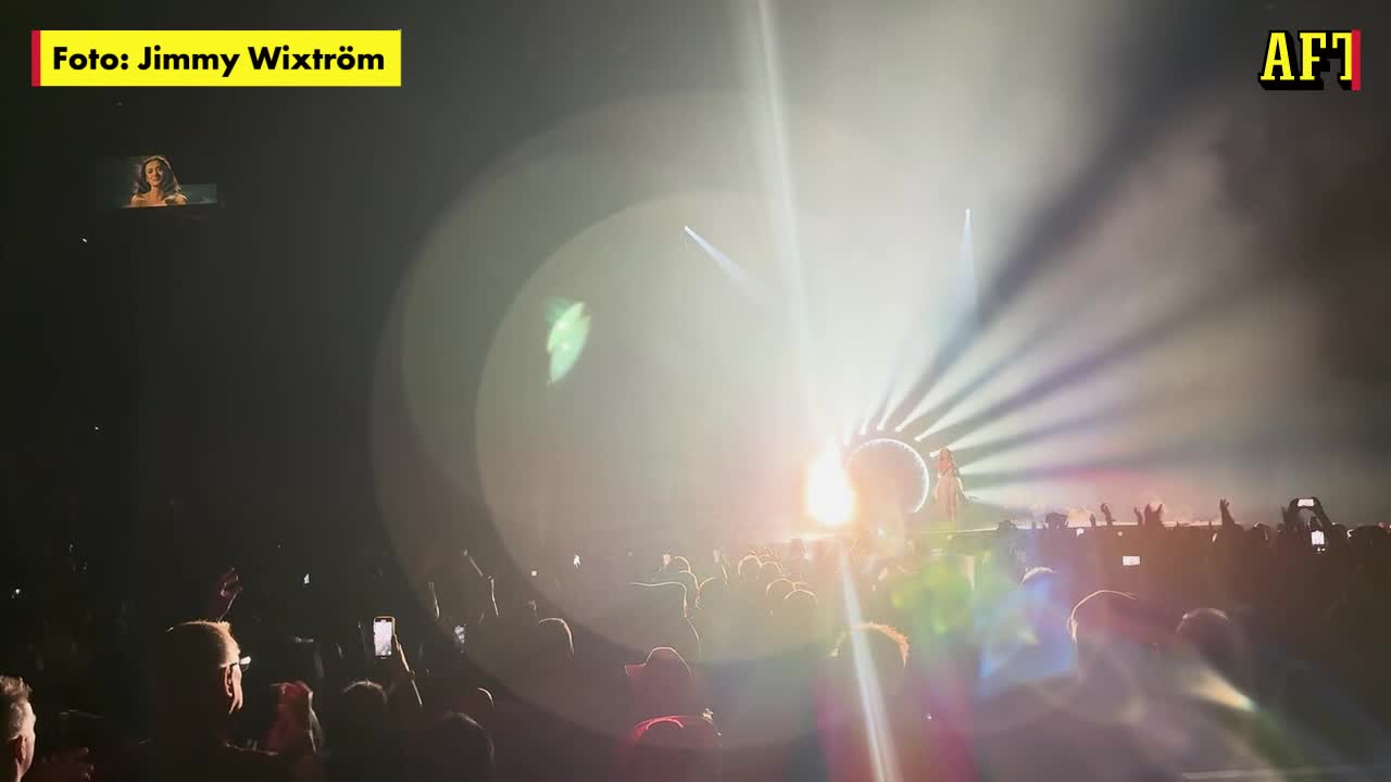 Buropen hördes i arenan – mest jubel i sändningen