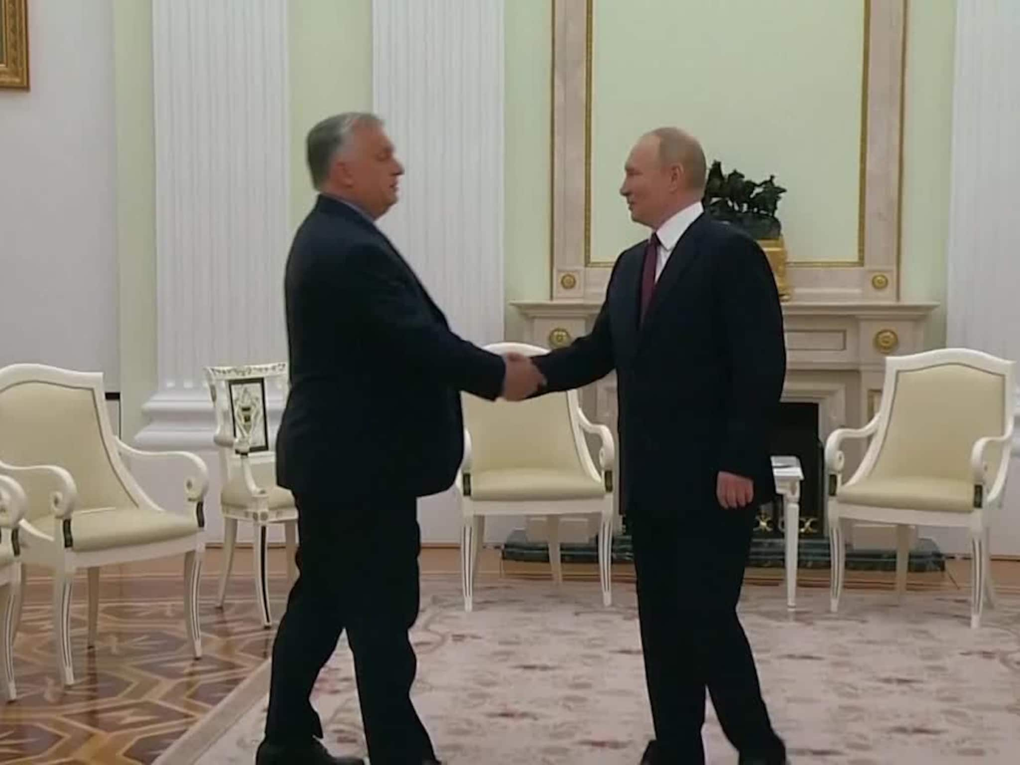 Orbán och Putin i fredsamtal i Moskva