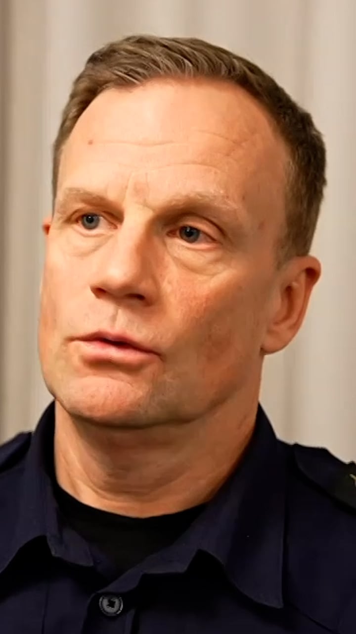 ”Lösningen är inte soldater på gator och torg”