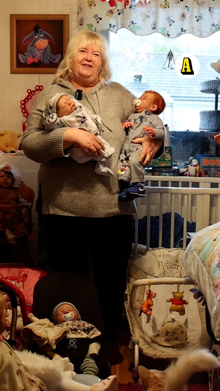 Marie förlorade tvillingar – bearbetar sorgen med dockor