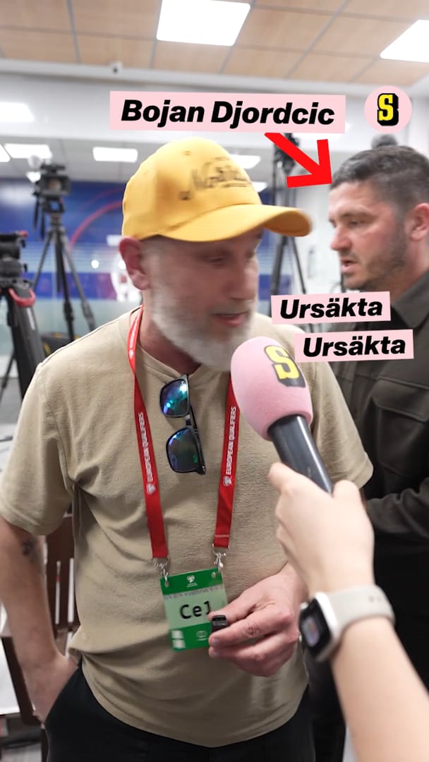 Markoolio dissad av landslaget