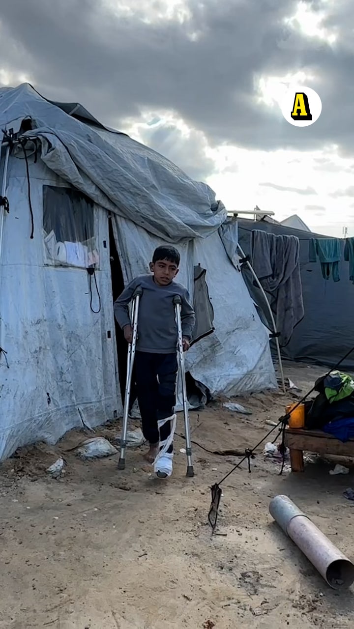 Bilal, 8, förlorade hela sin familj när hans hem attackerades: "De blev martyrer"