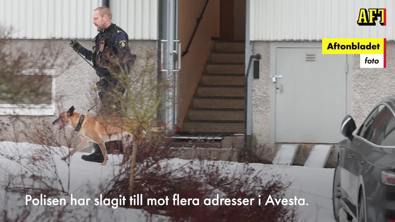 Razzia mot flera adresser i Avesta – Aftonbladet på plats