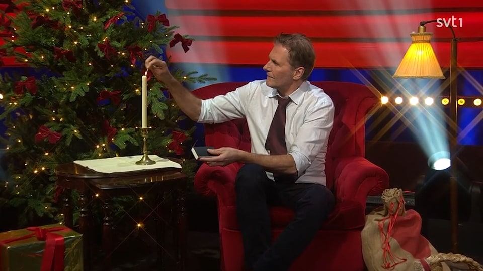 Här tänder Micke Leijnegard ljus i SVT