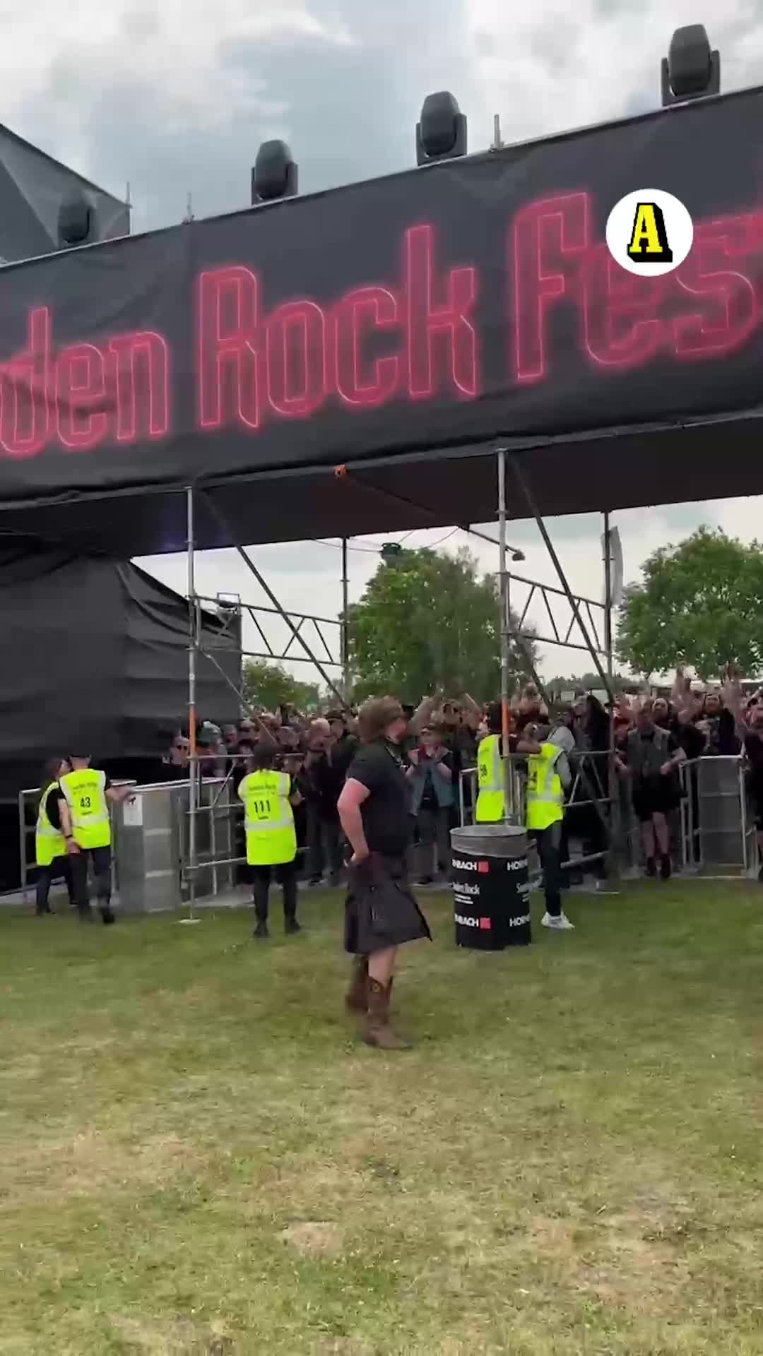 Nu drar festivalen igång – med rockigt "kosläpp"