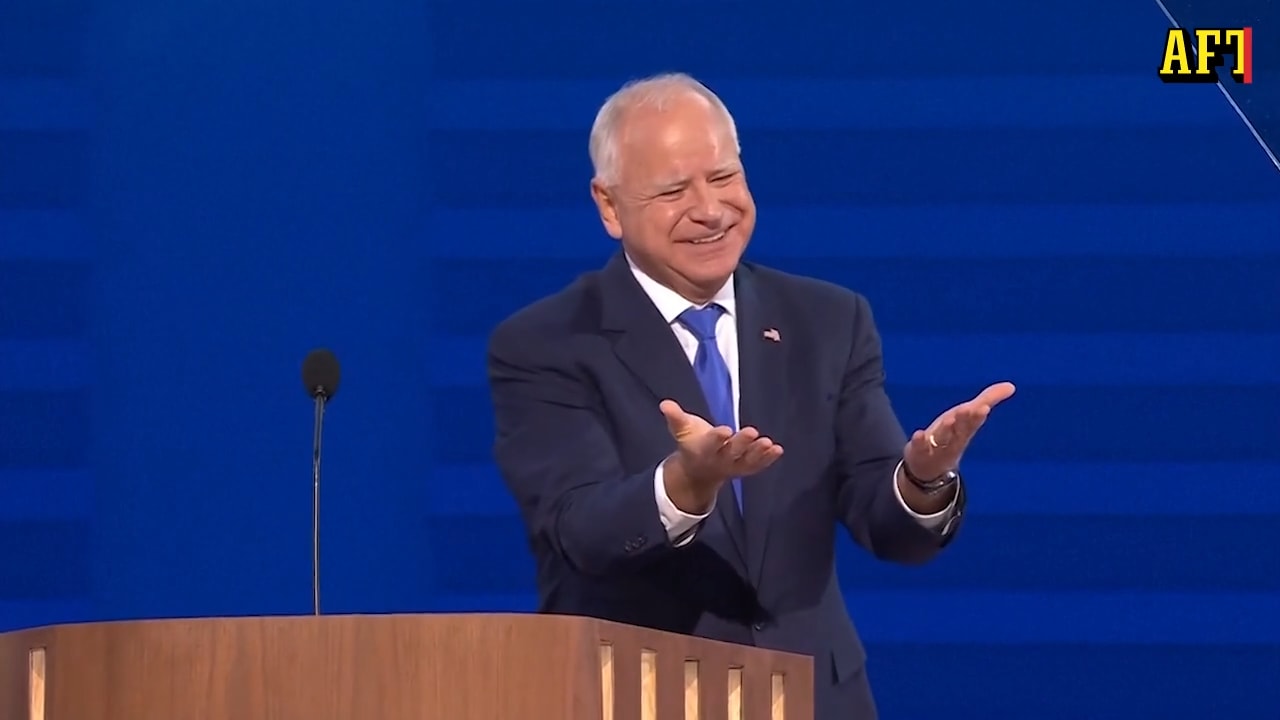 Tim Walz  &ldquo;Mitt livs största ära&rdquo;