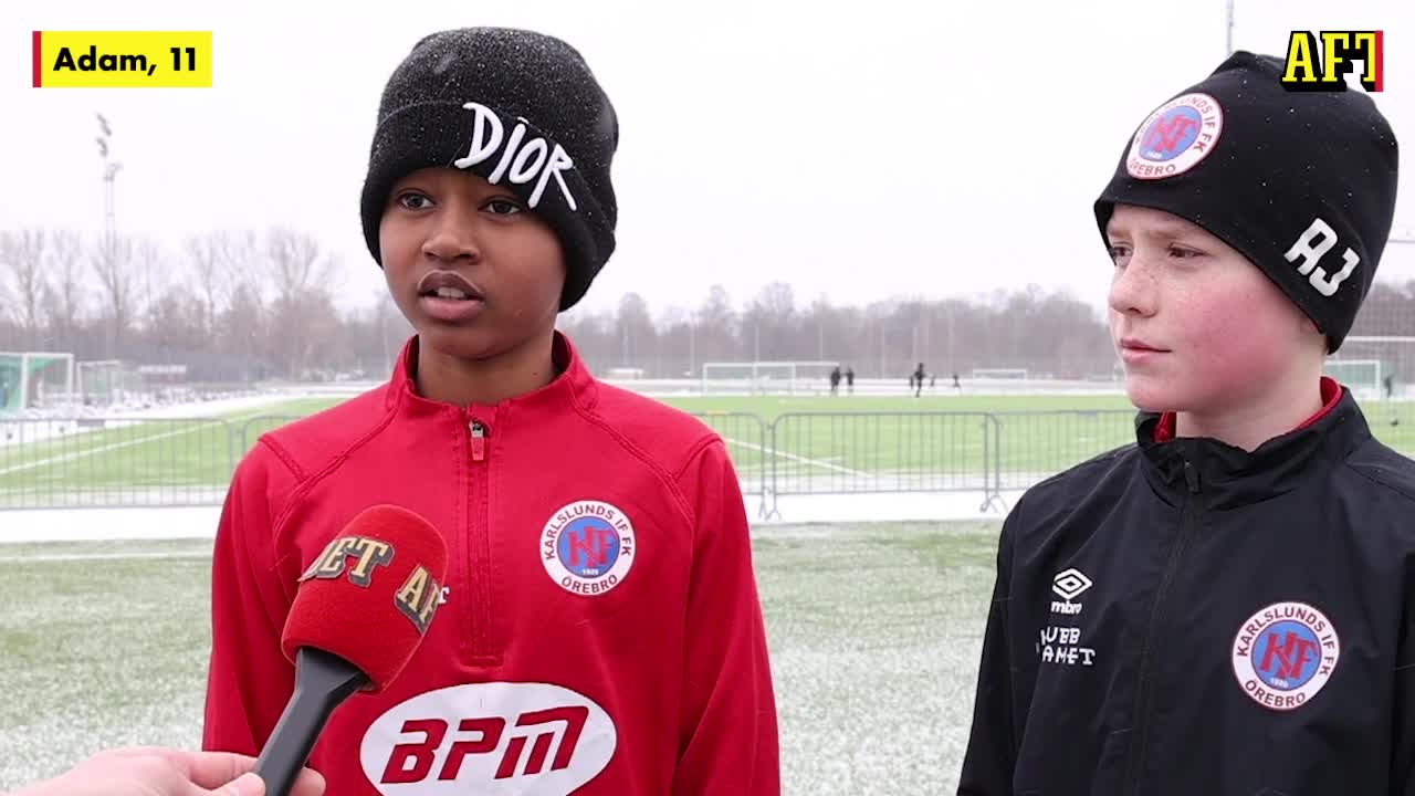 ”Fotbollen hjälper till att få bort tankarna”