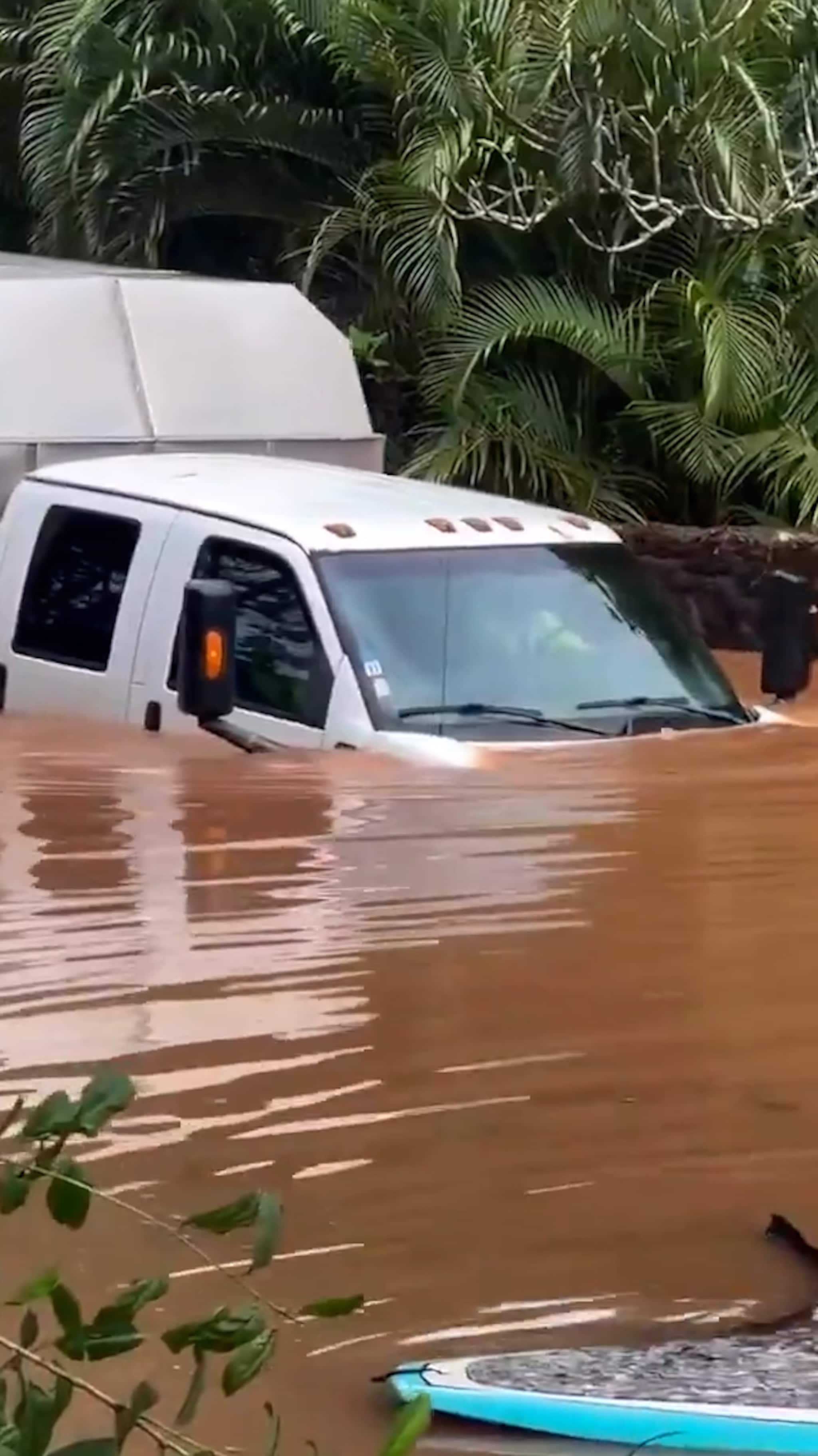 Stora översvämningar på Hawaii – värsta på 20 år