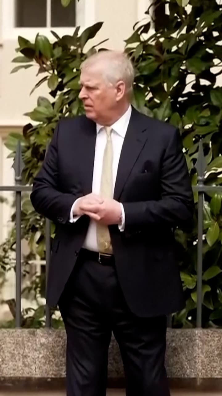 Ex-prins Andrew gripen av brittisk polis