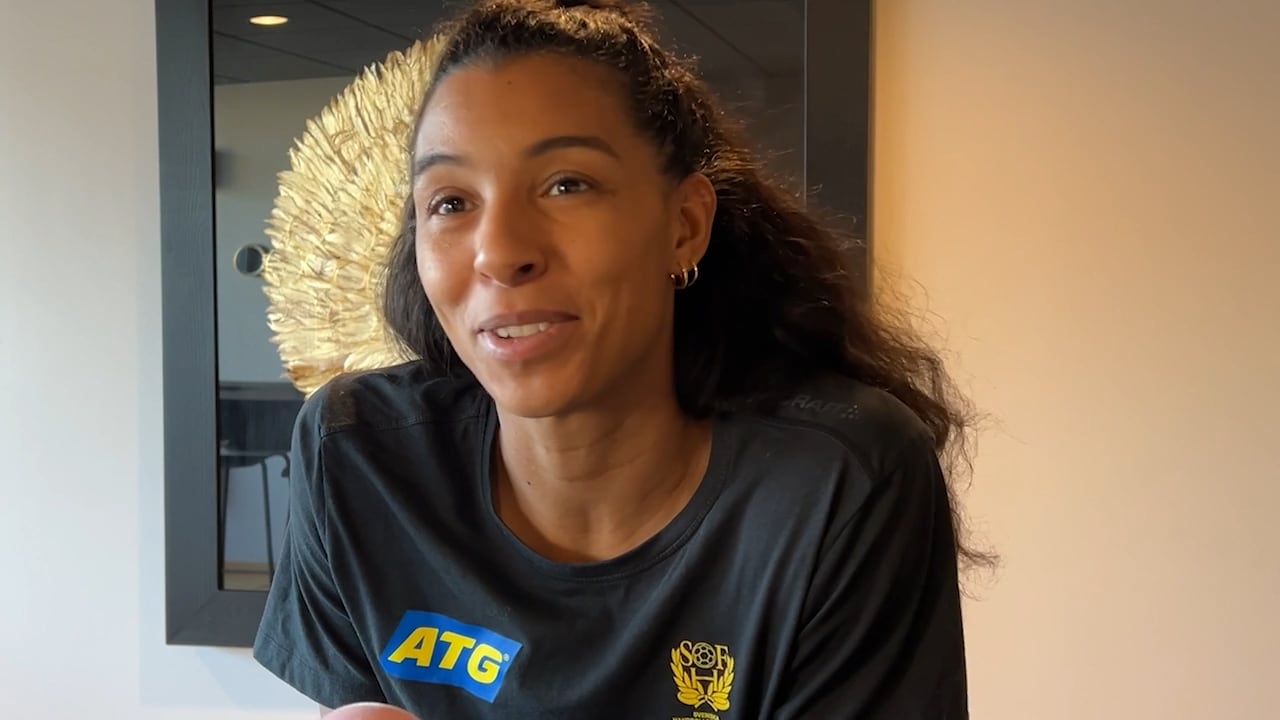 Bästa, roligaste och argaste hon spelat med – hör Jamina Roberts