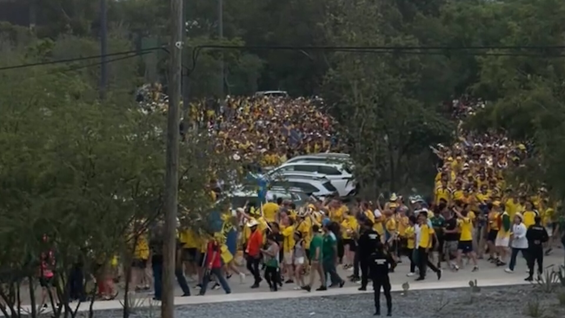 Här tar svenska fansen över mexikanska staden 