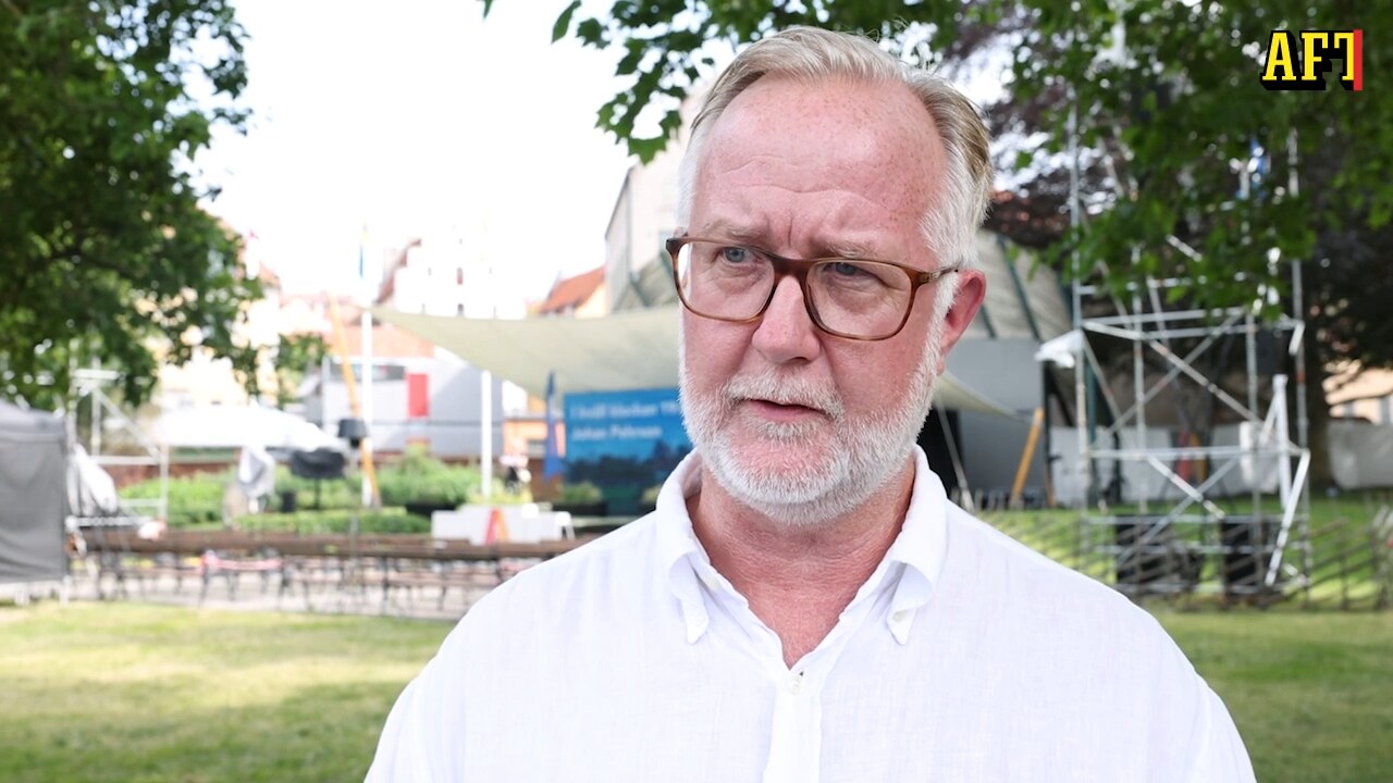 Pehrson nobbar Åkessons bröllop: ”Gissar att jag är bjuden”