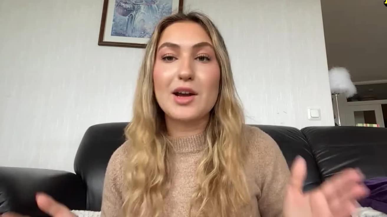 Elin, 19, sökte 200 jobb: “Håll ut”