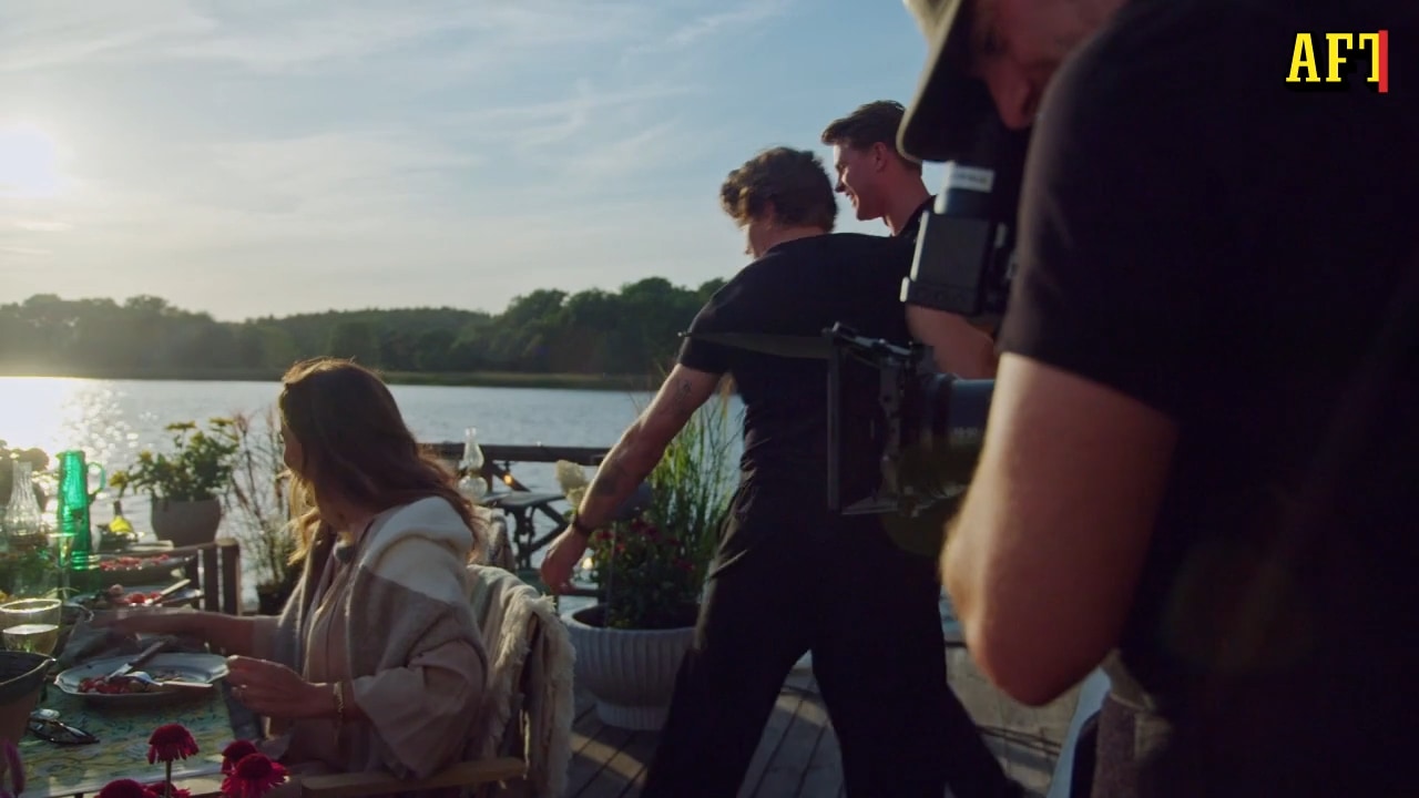 Här dyker Renée Nybergs son Tom upp i "Renées brygga"