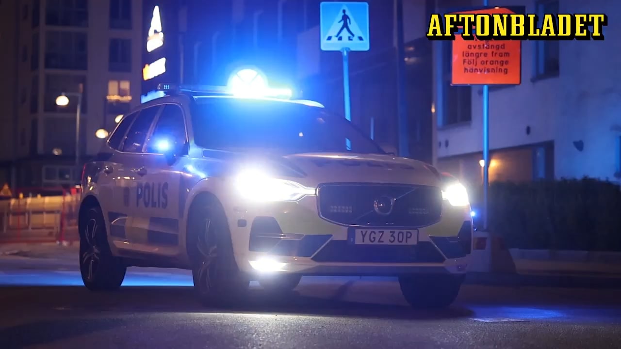 Lägenhetsdörr i Hammarby sjöstad beskjuten