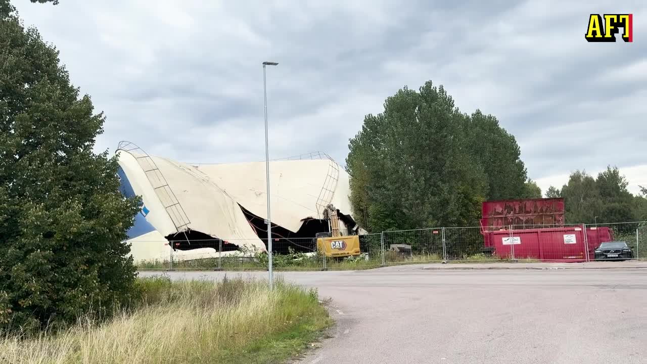 Här rivs ”Boxholmsosten” i Boxholm