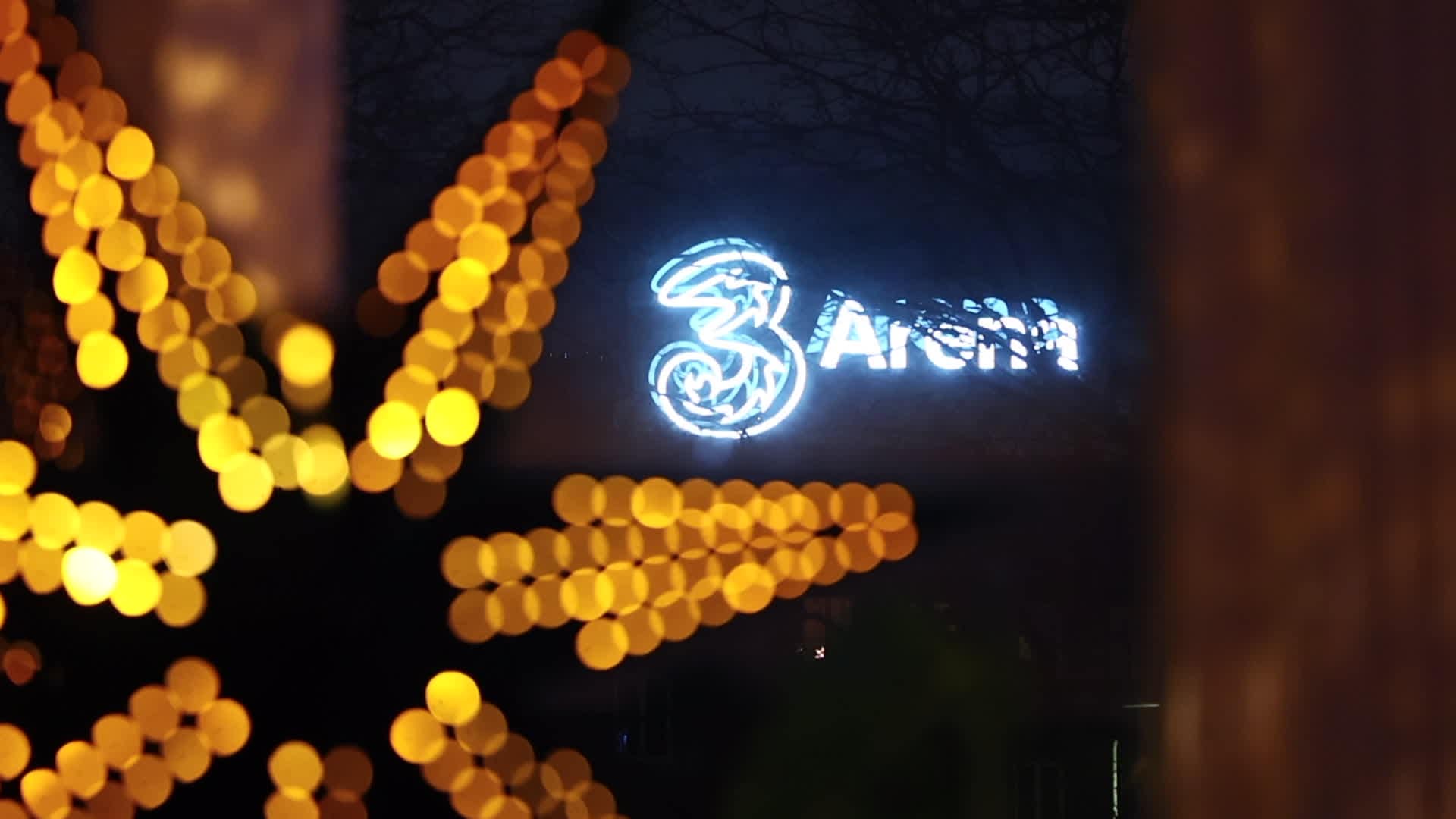 Maria, 59: ”Jag vill inte ha in reklamen i mitt vardagsrum”