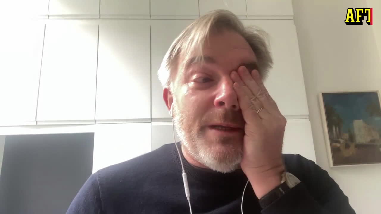 Pappans tårar: ”Jag var där med barnen – jag börjar gråta”