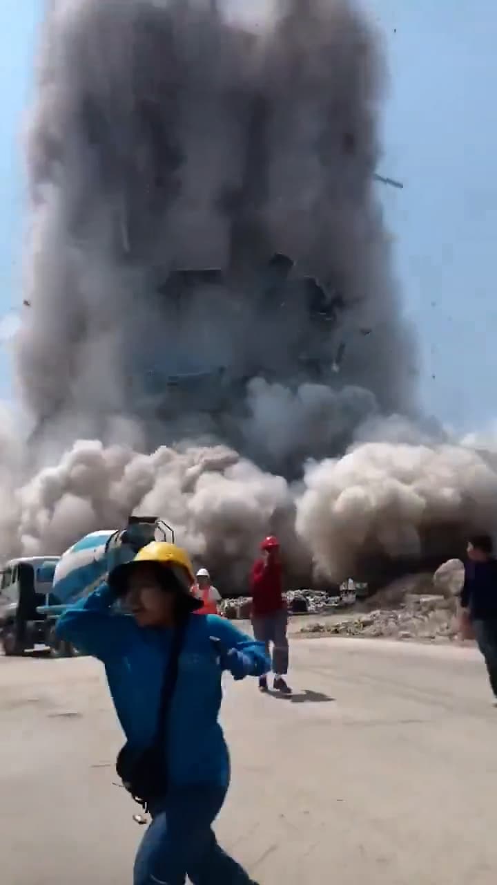 Se filmerna från kraftiga jordbävningen