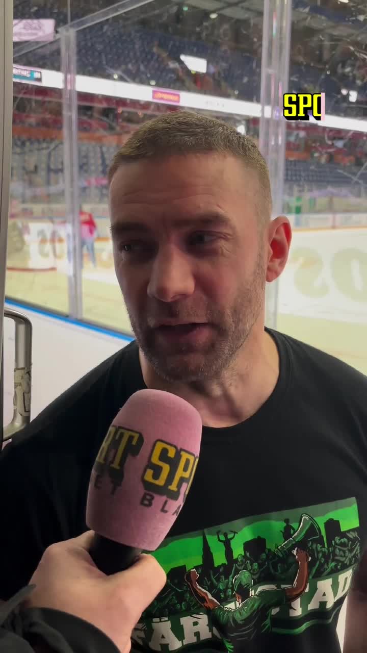 Klackledarens känslor efter spelarnas hyllning