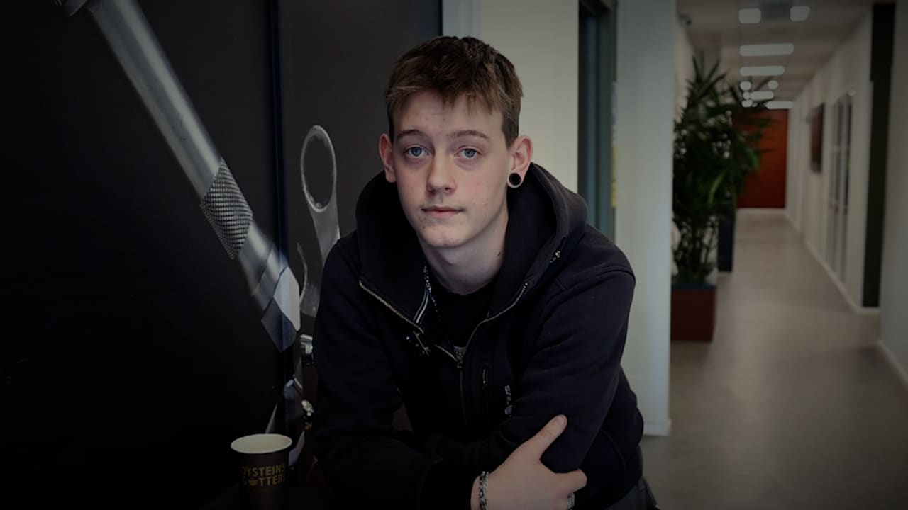Eddie tvingades gömma gastuben när skolskjutning startade