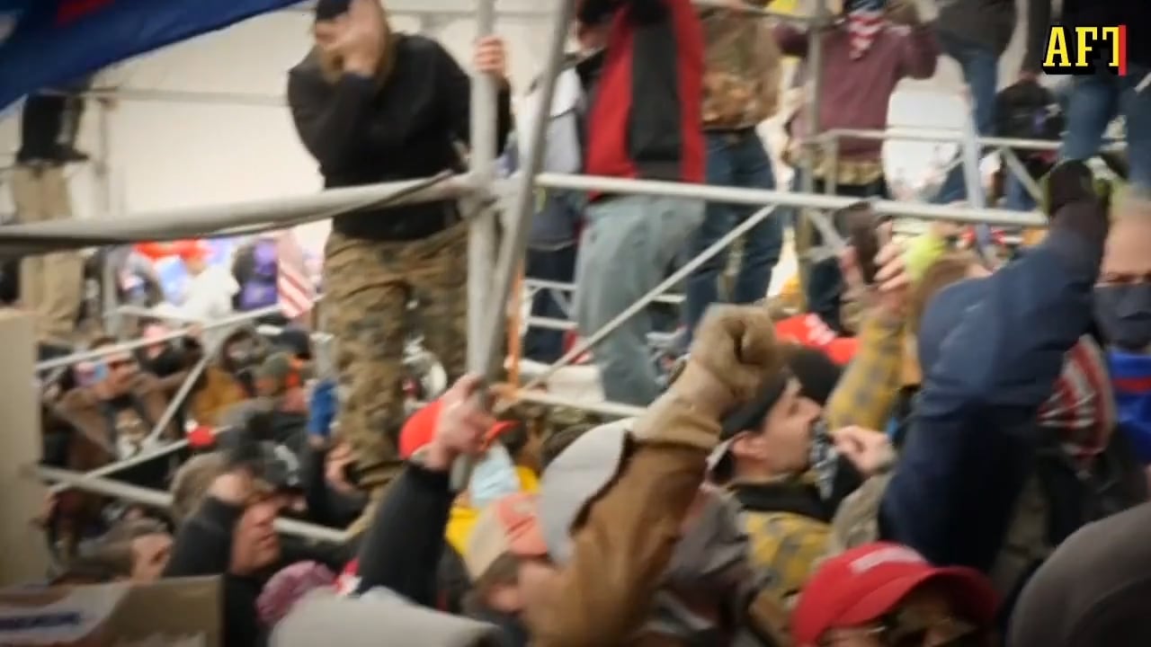 Presidentvalet skulle fastställas – då gick mobben till attack