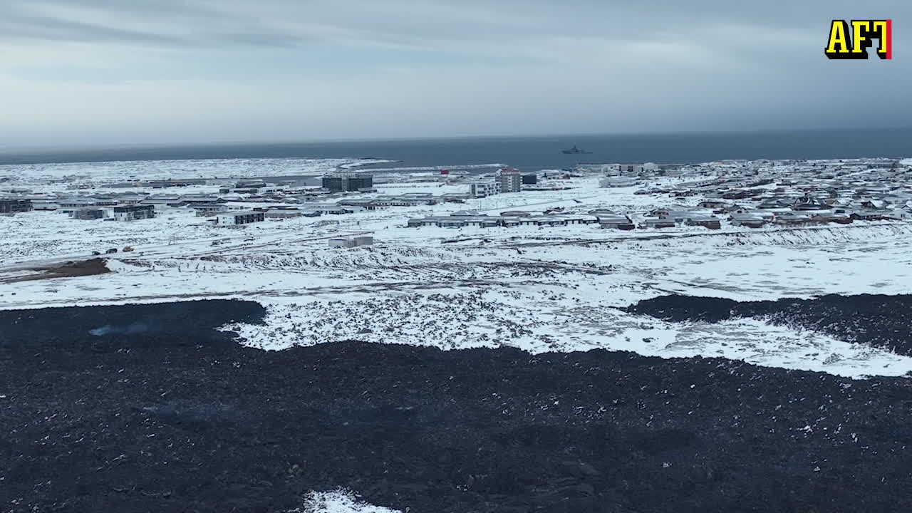 Peter Kadhammar på plats vid lavafälten