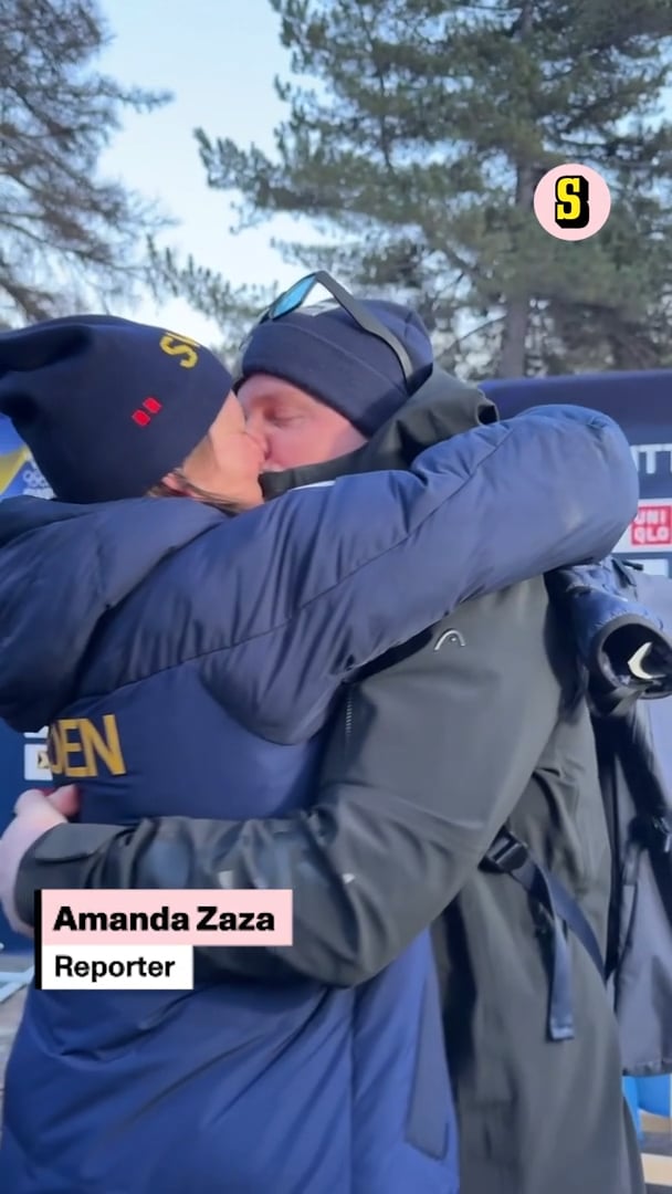 Firade OS-silvret med en kyss