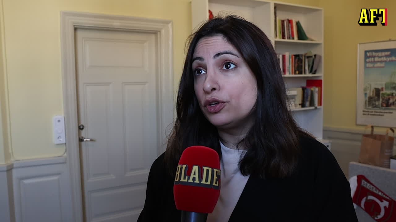 Nooshi Dadgostar: ”Vill du avskaffa kapitalismen, Ja eller Nej?”