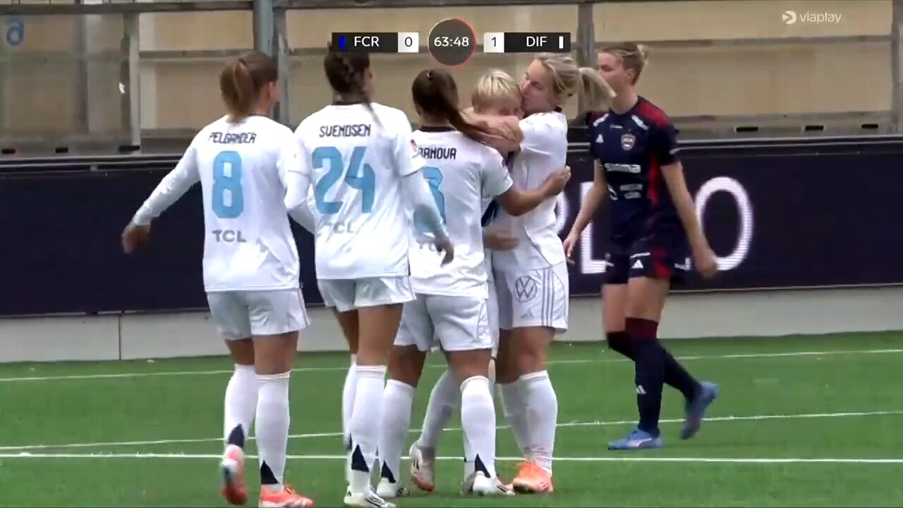 Här sänker hon Rosengård med dubbla mål