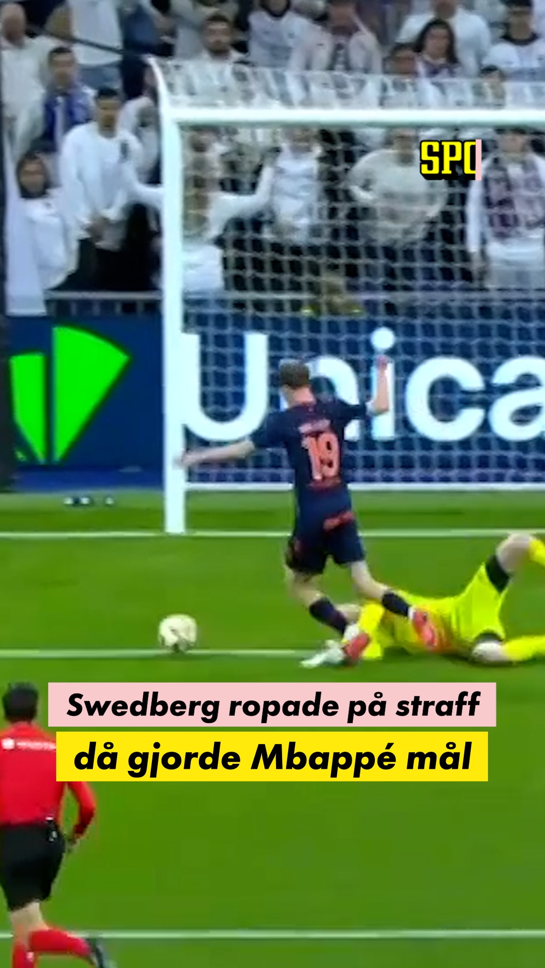 Williot Swedberg fälls – då gör Mbappé mål