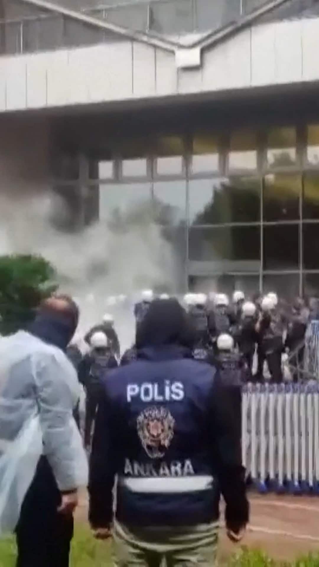 Turkish Police Use Tear Gas and Rubber Bullets Against CHP Supporters in Ankara Clashes